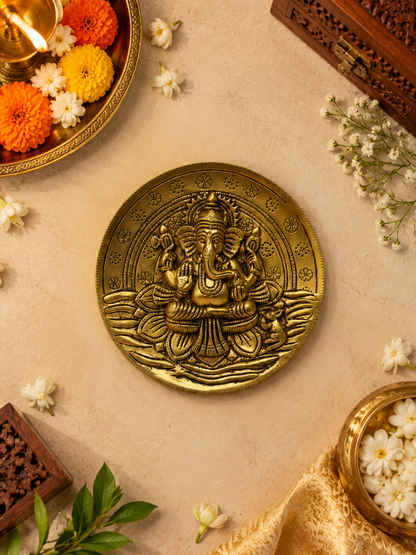 Brass Ganesh Round Wall Plate — Handcrafted Ganesha Wall Hanging for Home & Entrance