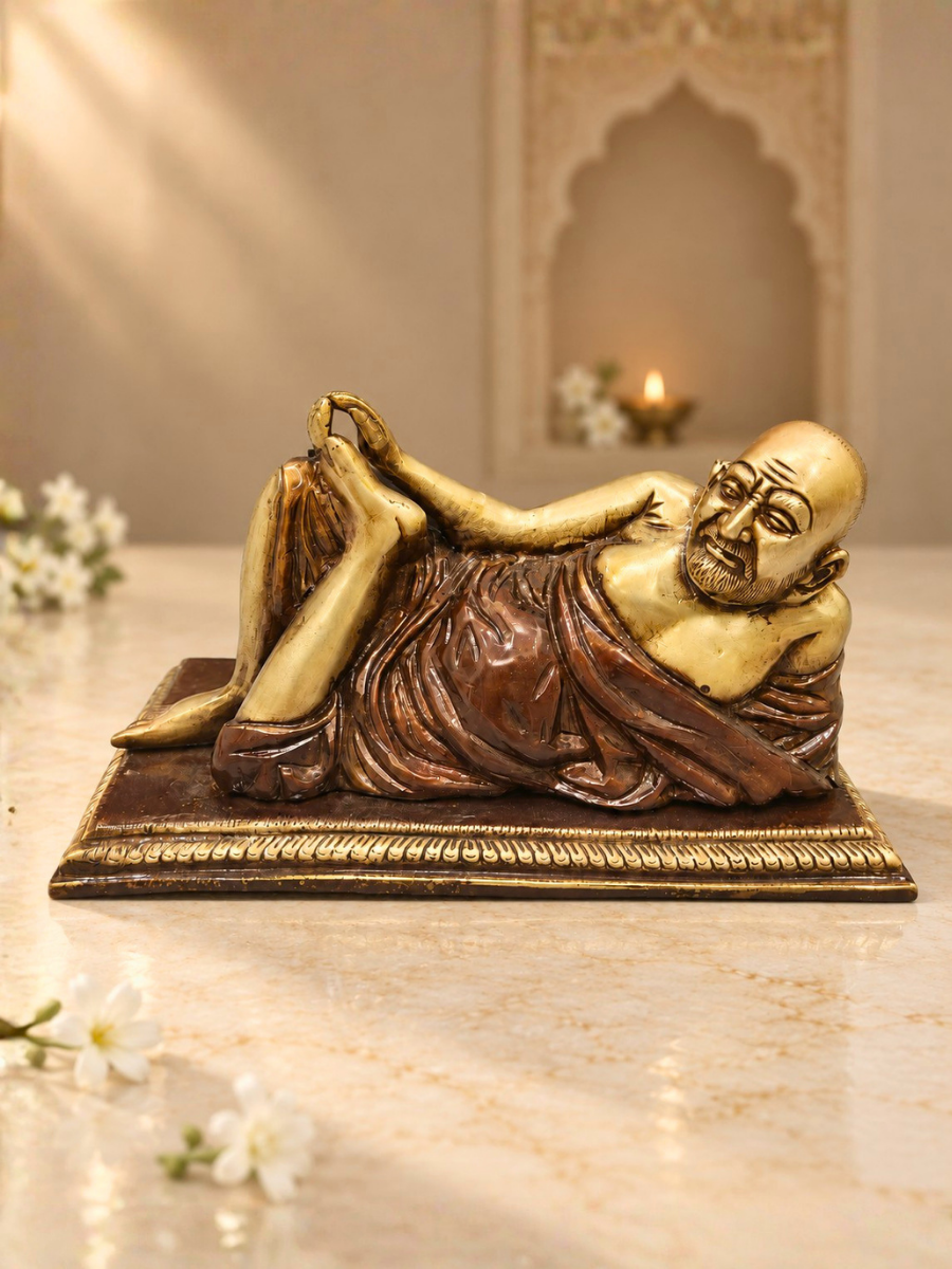 Spiritual Brass Neem Karoli Baba Statue — Reclining Pose